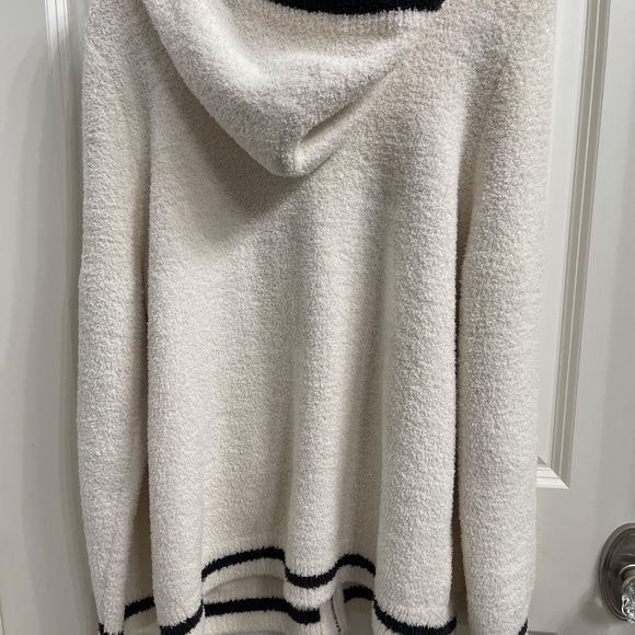 BAREFOOT DREAMS DISNEY COLLECTION HOODED SWEATSHIRT - Picture 9 of 9